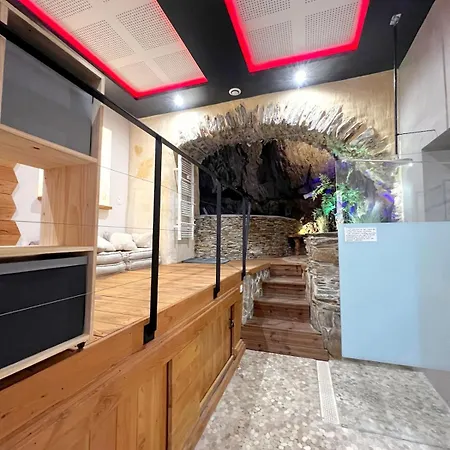 Troglodyte Avec Cour, à 20m Des Plages, Loveroom Avec Jacuzzi Le Ginkgo Apartamento Collioure