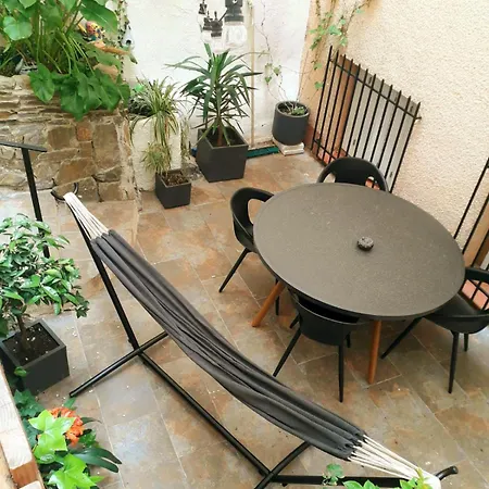 Apartamento Troglodyte Avec Cour, à 20m Des Plages, Loveroom Avec Jacuzzi Le Ginkgo